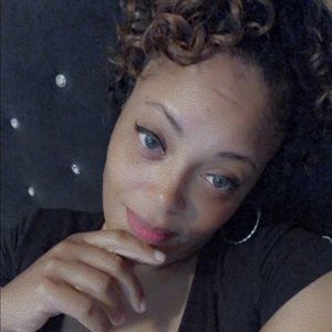 Meet your Posher, Jacqueline